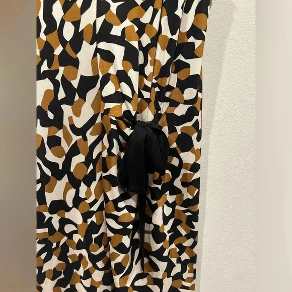 DIANE VON FURSTENBURG Silk Side Tie Dress / Size 4 / - Picture 3 of 8